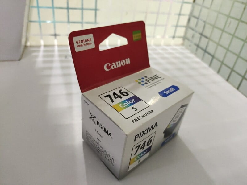 Canon PIXMA Genuine CL-746s (Small) Tri Color Ink Cartridge Canon PIXMA Genuine CL-746s (Small) Tri Color Ink Cartridge